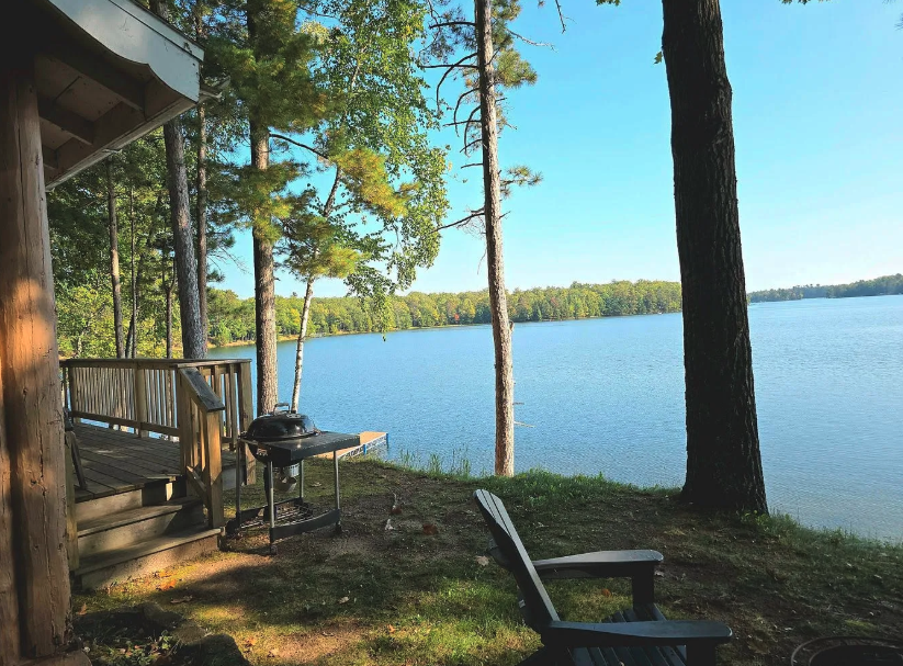 Lake Content Resort Cabin #3